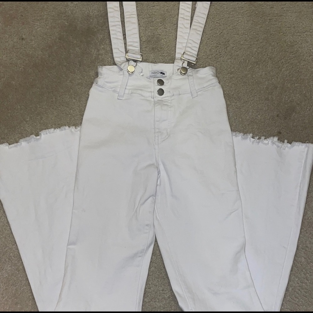 White stretchy flared jeans